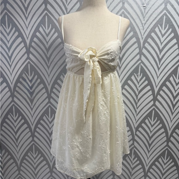 NWOT Princess Polly Cream Mini Dress - Picture 1 of 9
